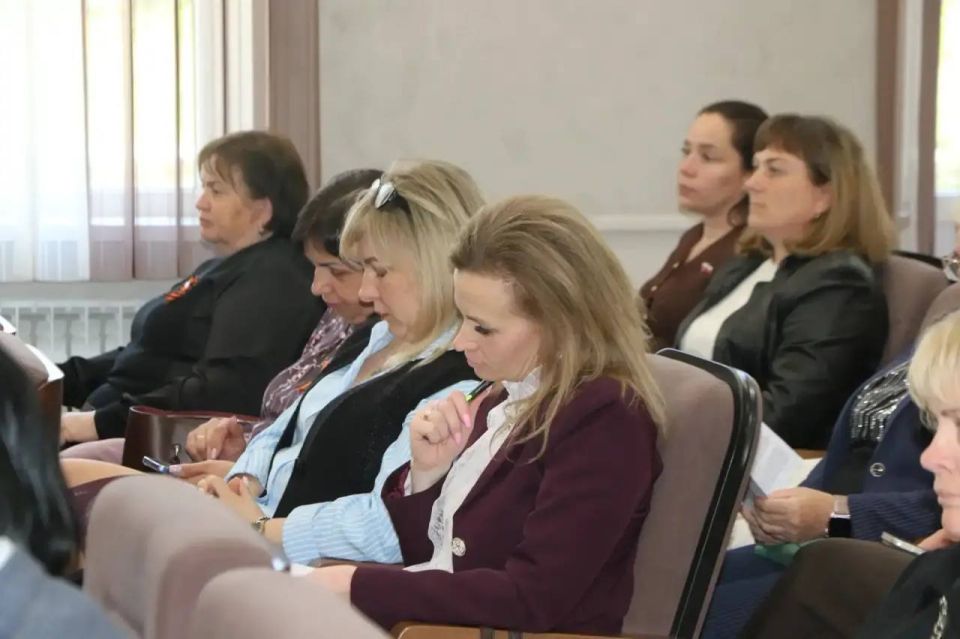 Ольга Урайкина: Сегодня после заседания президиума, состоялось 28-ое заседание Бахчисарайского районного совета Ольга Урайкина: Сегодня после заседания президиума, состоялось 28-ое заседание Бахчисарайского районного совета