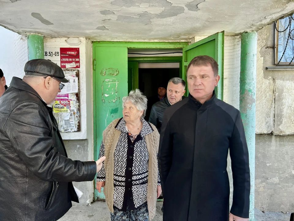 «Благодаря поддержке Леонида Ивановича наш город получает возможность реализовывать важные инициативы и создавать комфортные условия для жителей» «Благодаря поддержке Леонида Ивановича наш город получает возможность реализовывать важные инициативы и создавать комфортные условия для жителей»