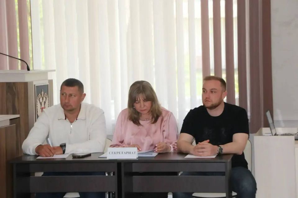 Ольга Урайкина: Сегодня после заседания президиума, состоялось 28-ое заседание Бахчисарайского районного совета Ольга Урайкина: Сегодня после заседания президиума, состоялось 28-ое заседание Бахчисарайского районного совета