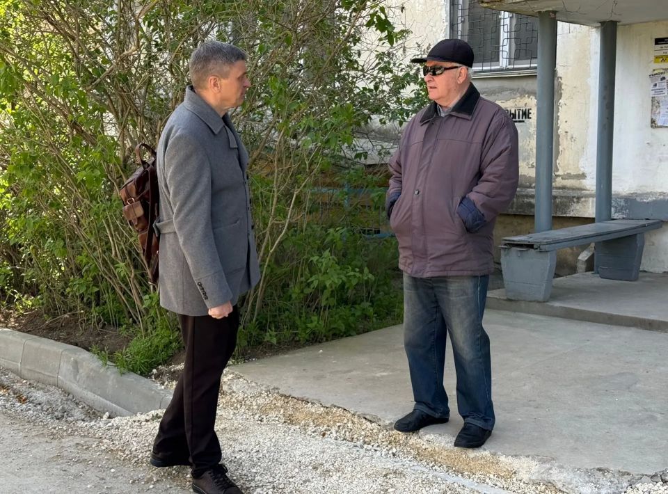 Александр Юрьев проверил ход благоустройства общественных территорий города Александр Юрьев проверил ход благоустройства общественных территорий города