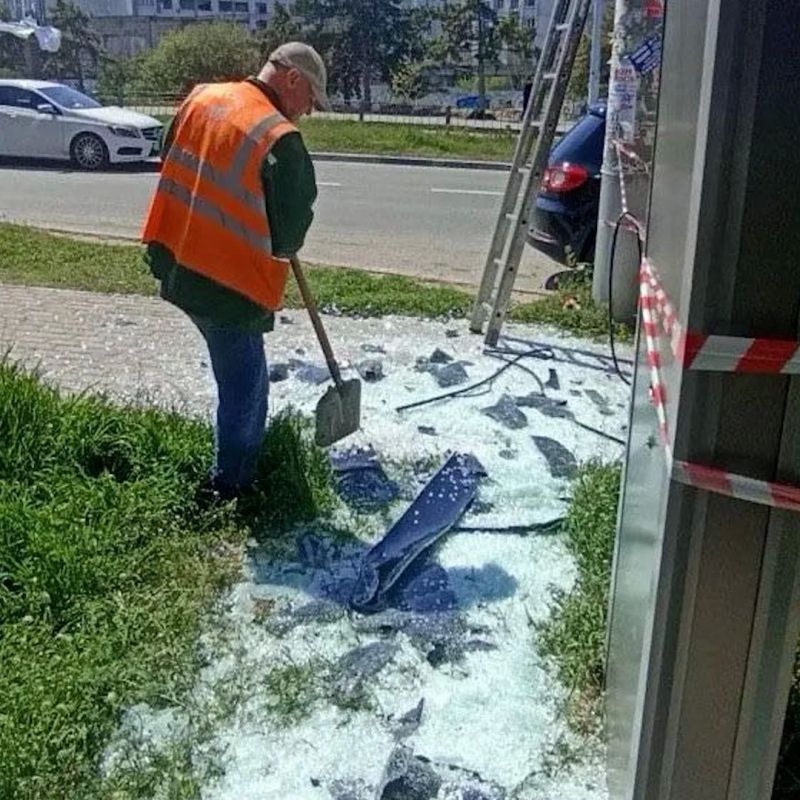 Обелиск "Городу-Герою Севастополю" пострадал при атаке на город в ночь на воскресенье Обелиск "Городу-Герою Севастополю" пострадал при атаке на город в ночь на воскресенье