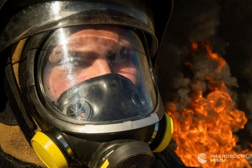 В Севастополе из-за ночной атаки беспилотниками ВСУ вспыхнуло 5 пожаров