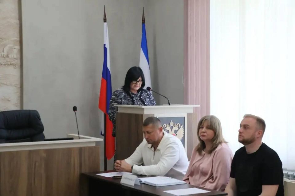 Ольга Урайкина: Сегодня после заседания президиума, состоялось 28-ое заседание Бахчисарайского районного совета Ольга Урайкина: Сегодня после заседания президиума, состоялось 28-ое заседание Бахчисарайского районного совета