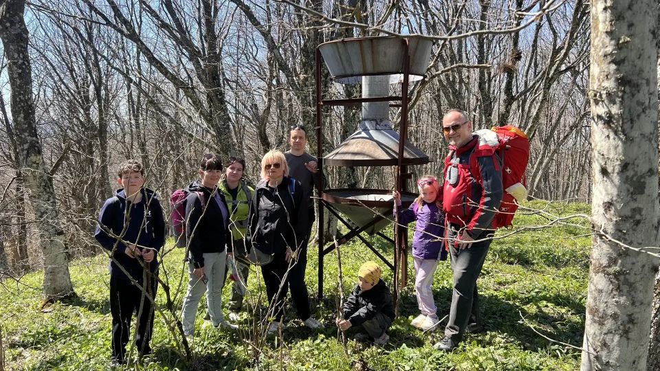 В преддверии Дня Великой Победы сотрудники ГКУ РК «Крымский центр Территориального страхового фонда документации», а также члены их семей провели ряд мероприятий по благоустройству памятных мест, посвящённых крымским... В преддверии Дня Великой Победы сотрудники ГКУ РК «Крымский центр Территориального страхового фонда документации», а также члены их семей провели ряд мероприятий по благоустройству памятных мест, посвящённых крымским...