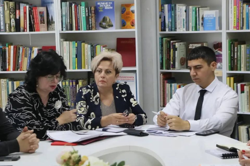 Ольга Урайкина: Сегодня в Центральной районной библиотеке им А.С.Пушкина прошло рабочее совещание, посвящённое вопросу «О принятии обоснованных тарифов по содержанию и ремонту общего имущества многоквартирных домов на основе... Ольга Урайкина: Сегодня в Центральной районной библиотеке им А.С.Пушкина прошло рабочее совещание, посвящённое вопросу «О принятии обоснованных тарифов по содержанию и ремонту общего имущества многоквартирных домов на основе...