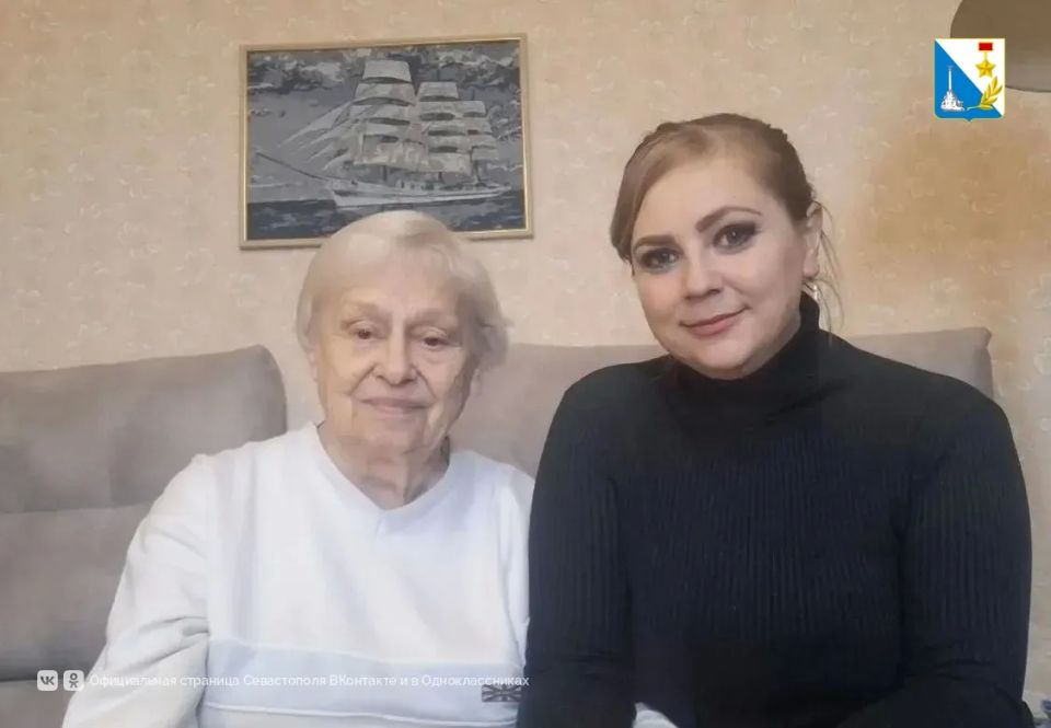 Социальные работники дарят пожилым севастопольцам активное долголетие