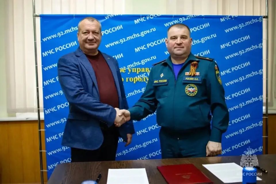 В Севастополе появится отряд «Юный спасатель» В Севастополе появится отряд «Юный спасатель»