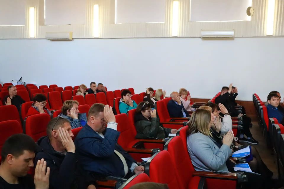 Сегодня состоялась 30-я сессия Белогорского районного совета Республики Крым третьего созыва Сегодня состоялась 30-я сессия Белогорского районного совета Республики Крым третьего созыва