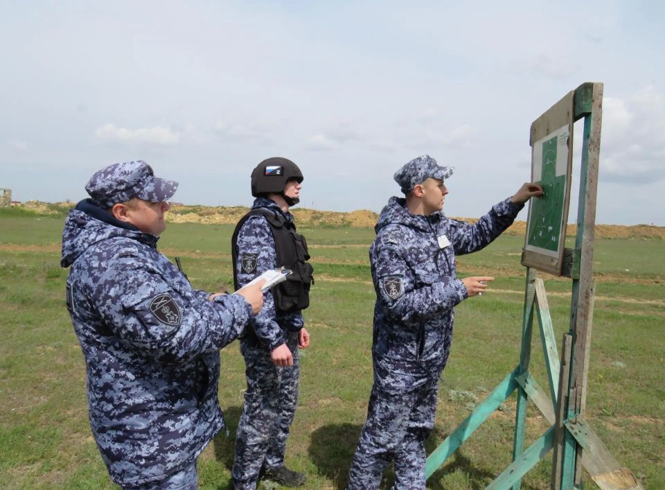 В Крыму прошел II этап конкурса профессионального мастерства среди сотрудников вневедомственной охраны Росгвардии «Лучший по профессии» В Крыму прошел II этап конкурса профессионального мастерства среди сотрудников вневедомственной охраны Росгвардии «Лучший по профессии»
