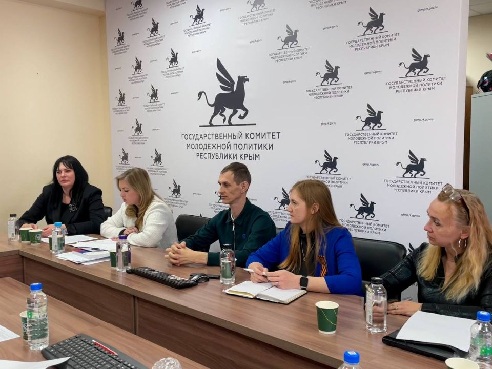 Алексей Зинченко: Еженедельно встречаемся с представителями администраций муниципальных образований Алексей Зинченко: Еженедельно встречаемся с представителями администраций муниципальных образований