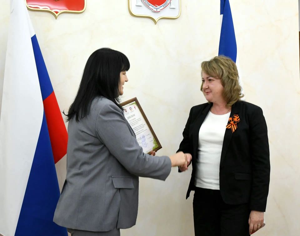 В Крыму подвели итоги конкурса на лучший двор образовательной организации «Лучший двор образовательной организации» В Крыму подвели итоги конкурса на лучший двор образовательной организации «Лучший двор образовательной организации»