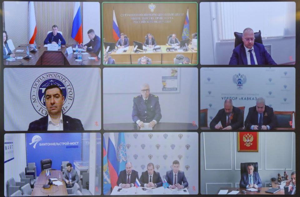 Юрий Гоцанюк: На совещании под председательством Министра транспорта России Андрея Никитина обсудили вопросы контроля за реализацией проектов строительства и реконструкции транспортной инфраструктуры, готовности отрасли к... Юрий Гоцанюк: На совещании под председательством Министра транспорта России Андрея Никитина обсудили вопросы контроля за реализацией проектов строительства и реконструкции транспортной инфраструктуры, готовности отрасли к...
