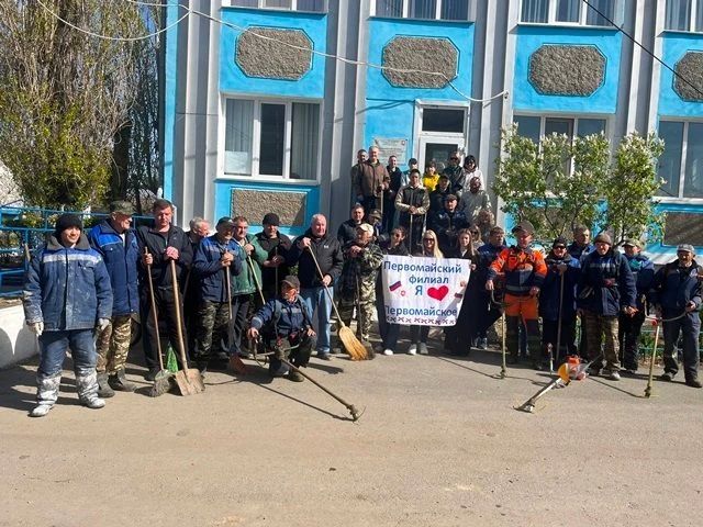 Учреждения, отнесенные к ведению Госкомводхоза, приняли участие во Всероссийском субботнике, организованном в рамках федерального проекта «Формирование комфортной городской среды» нацпроекта «Инфраструктура для жизни»