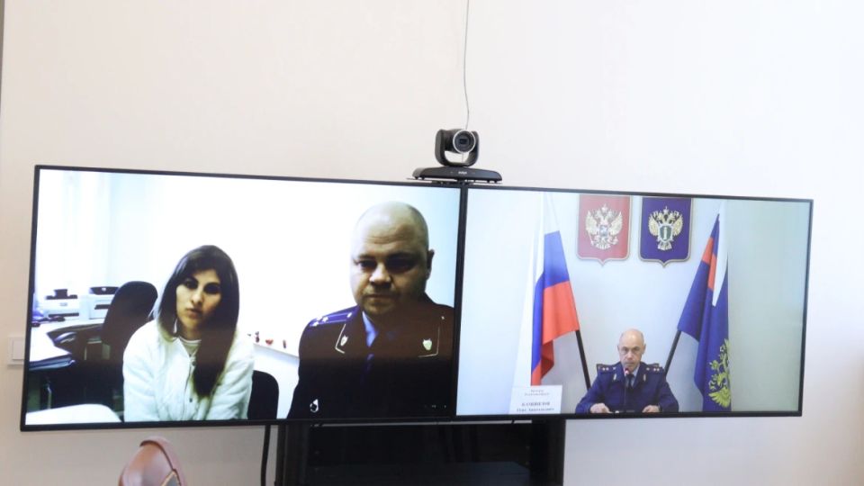 Прокурор Республики Крым Олег Камшилов провел прием граждан Прокурор Республики Крым Олег Камшилов провел прием граждан