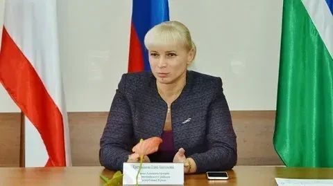 Сегодня свой день рождения празднует депутат Государственного Совета Республики Крым, председатель Комитета Государственного Совета Республики Крым по образованию и науке Елена Крестьянинова