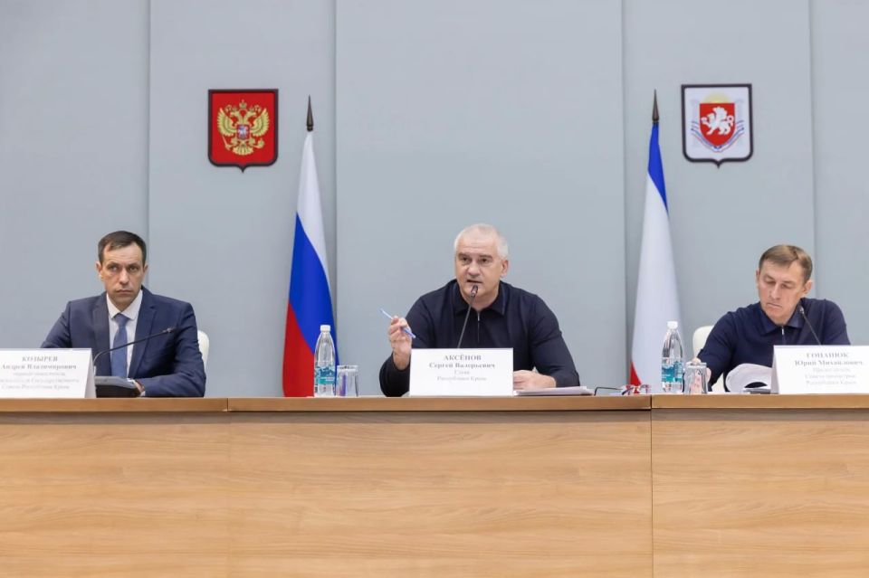 "Отфутболивать обращения запрещено": Аксенов рассказал, как нужно реагировать на проблемы крымчан