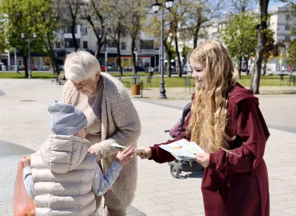 Акция «За здоровый Крым» состоялась в сквере Тренёва Акция «За здоровый Крым» состоялась в сквере Тренёва