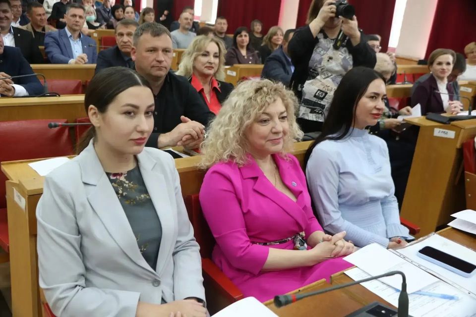 Игорь Крутьков: Вчера я принял участие в собрании членов Совета муниципальных образований Республики Крым в составе делегации Ленинского района, которое прошло под председательством первого заместителя председателя... Игорь Крутьков: Вчера я принял участие в собрании членов Совета муниципальных образований Республики Крым в составе делегации Ленинского района, которое прошло под председательством первого заместителя председателя...