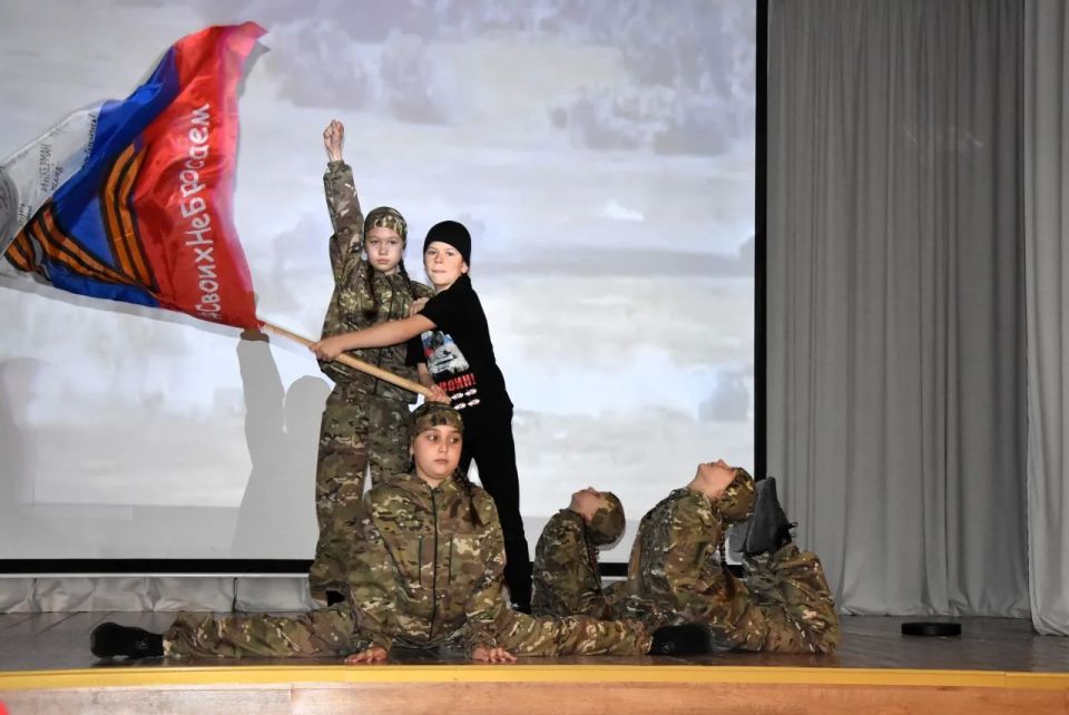 К 81-й годовщине Победы в Великой Отечественной войне Школьная академия им. А.И. Мальцева провела традиционный смотр-парад К 81-й годовщине Победы в Великой Отечественной войне Школьная академия им. А.И. Мальцева провела традиционный смотр-парад