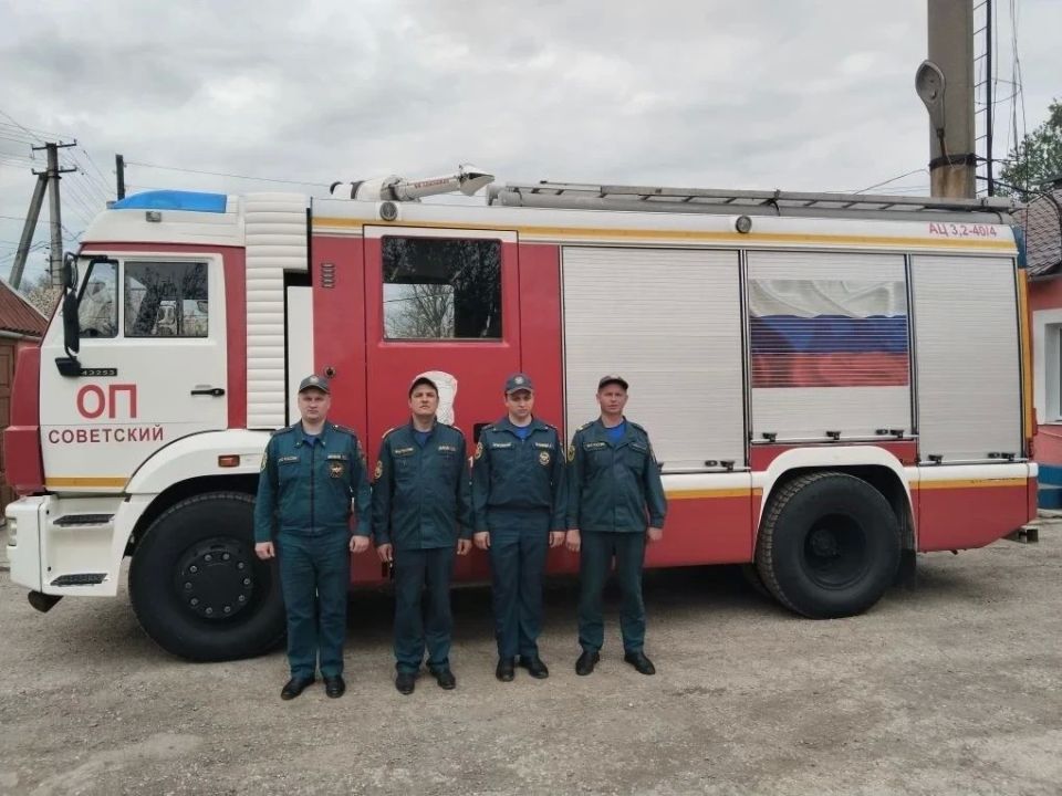 Пожарные спасли двоих детей из горящего частного дома в Крыму