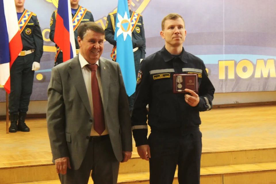 В День пожарной охраны Российской Федерации в Главном управлении МЧС России по Республике Крым состоялось торжественное мероприятие В День пожарной охраны Российской Федерации в Главном управлении МЧС России по Республике Крым состоялось торжественное мероприятие