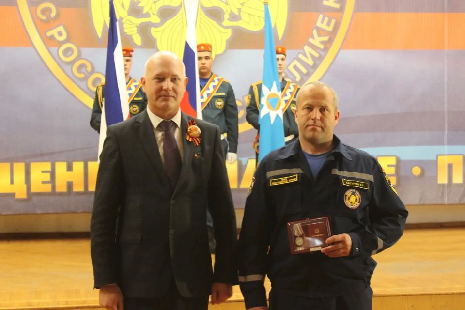 В День пожарной охраны Российской Федерации в Главном управлении МЧС России по Республике Крым состоялось торжественное мероприятие В День пожарной охраны Российской Федерации в Главном управлении МЧС России по Республике Крым состоялось торжественное мероприятие