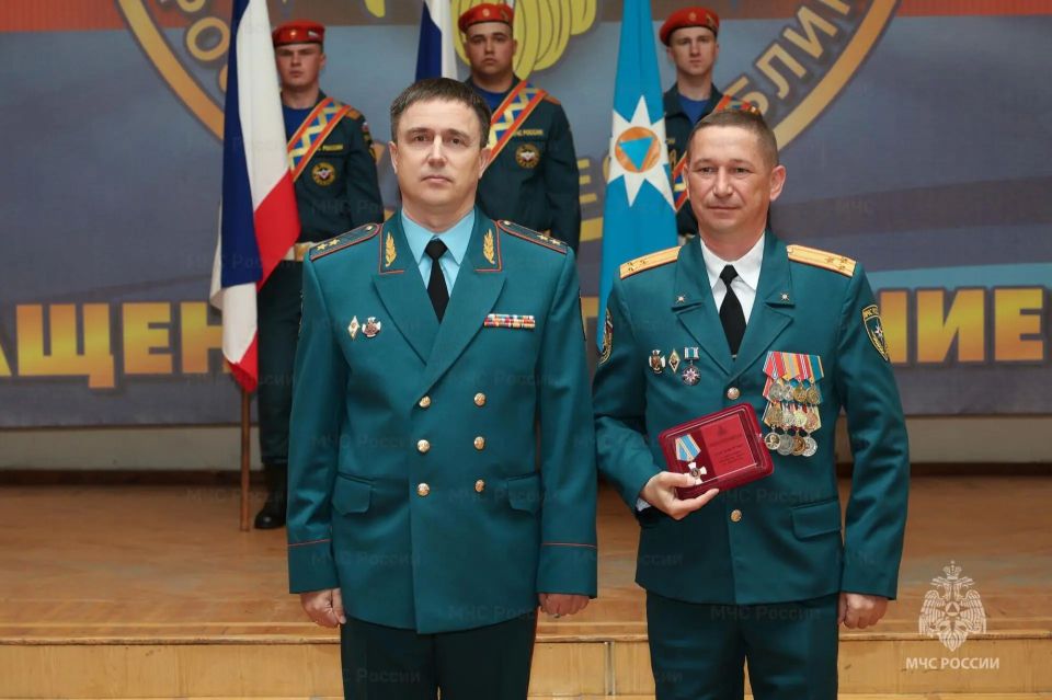 Торжественное собрание ко Дню пожарной oхраны Торжественное собрание ко Дню пожарной oхраны
