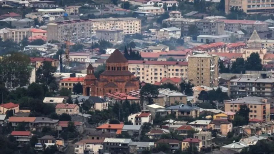 «Азербайджан действует на своей территории»: в Армении призвали не реагировать на снос церквей в Степанакерте «Азербайджан действует на своей территории»: в Армении призвали не реагировать на снос церквей в Степанакерте