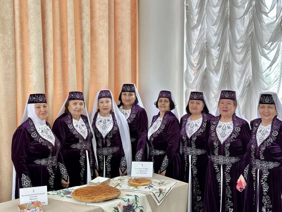 В Симферополе отметили крымскотатарский национальный праздник Хыдырлез В Симферополе отметили крымскотатарский национальный праздник Хыдырлез