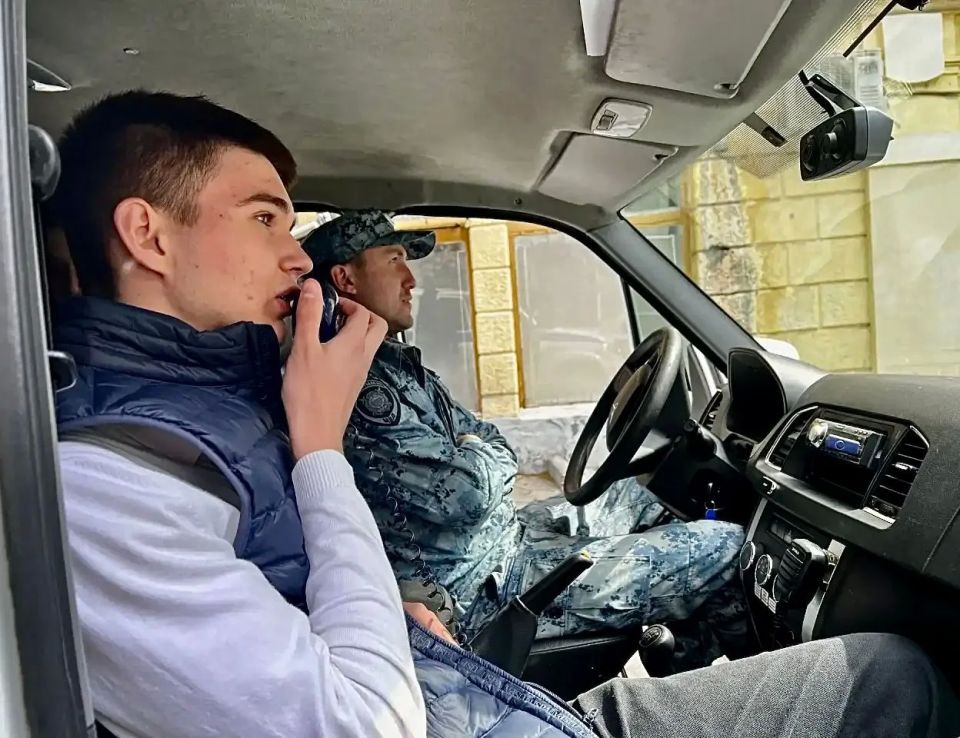 В Ялтинском городском управлении МВД прошёл день открытых дверей В Ялтинском городском управлении МВД прошёл день открытых дверей