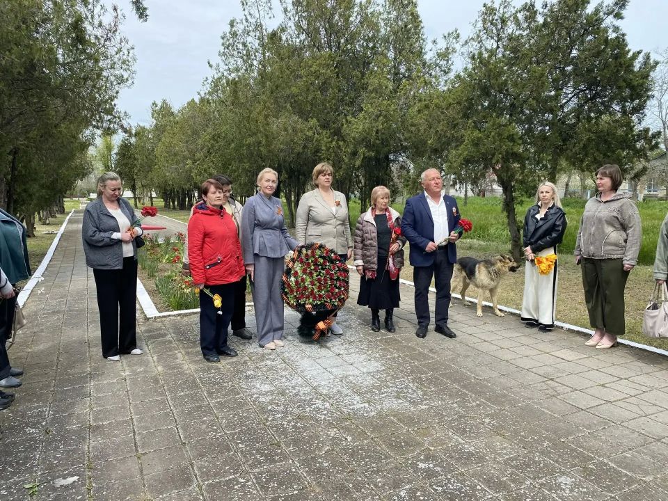 В Советском районе продолжаются патриотические акции «Память в граните» и «Эстафета Памяти», приуроченные к 82-й годовщине освобождения Советского района от немецко-фашистских захватчиков и 81-й годовщине Великой Победы