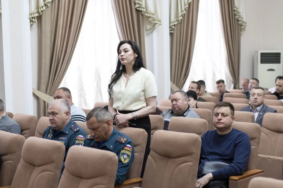 В Симферополе прошло оперативно-хозяйственное совещание, в ходе которого руководители структурных подразделений отчитались о проделанной работе В Симферополе прошло оперативно-хозяйственное совещание, в ходе которого руководители структурных подразделений отчитались о проделанной работе