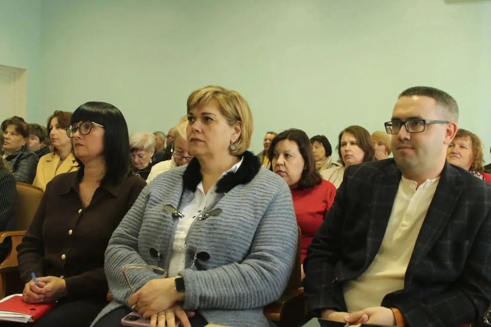Сегодня председатель Советского районного совета Виктория Грицай совместно с главой администрации Советского района Александром Харламовым провели совещание с руководителями структурных подразделений администрации... Сегодня председатель Советского районного совета Виктория Грицай совместно с главой администрации Советского района Александром Харламовым провели совещание с руководителями структурных подразделений администрации...