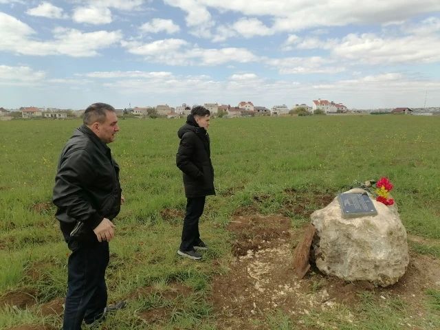 Семен разбился, выполняя боевое задание: родные нашли место гибели советского летчика Семен разбился, выполняя боевое задание: родные нашли место гибели советского летчика