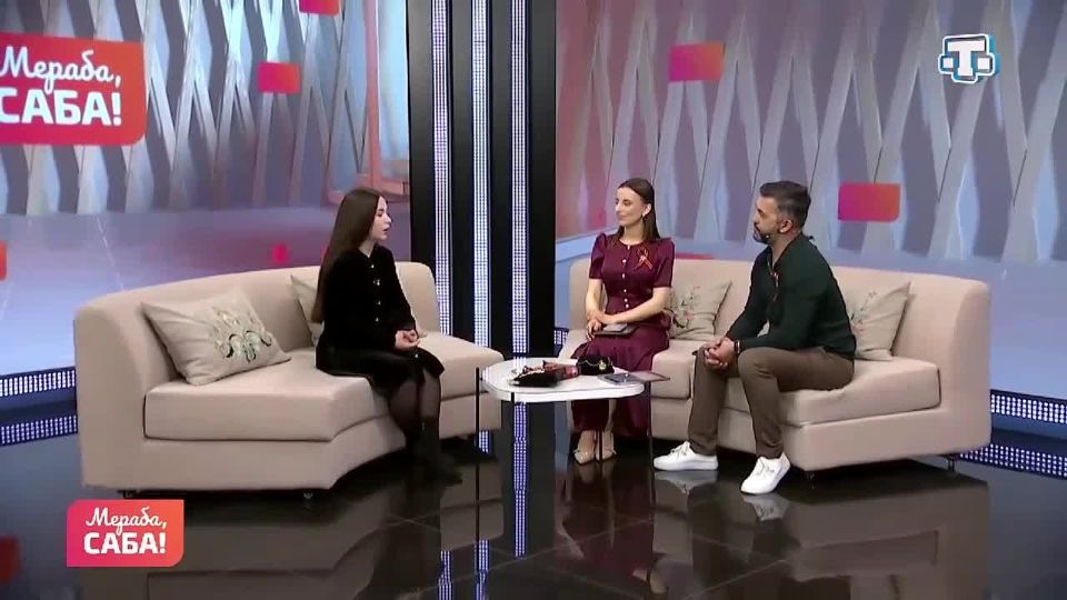 Студентка КИПУ им. Февзи Якубова рассказала, как нашла призвание в пошиве одежды