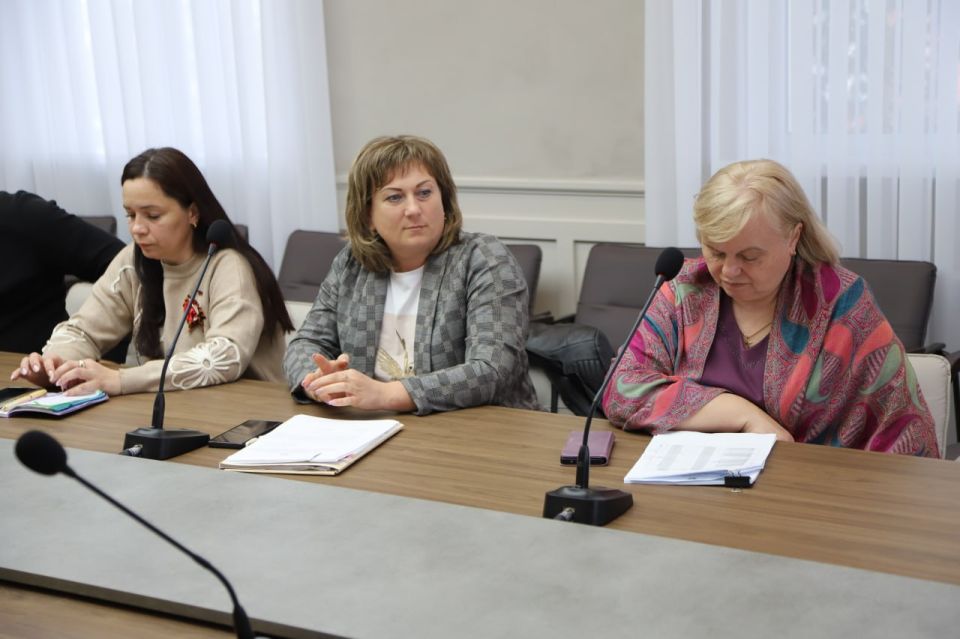 Анжелика Ястребова: Под руководством заместителя главы Андрея Падалко состоялось рабочее совещание с участием представителей Фонда капитального ремонта Республики Крым Анжелика Ястребова: Под руководством заместителя главы Андрея Падалко состоялось рабочее совещание с участием представителей Фонда капитального ремонта Республики Крым