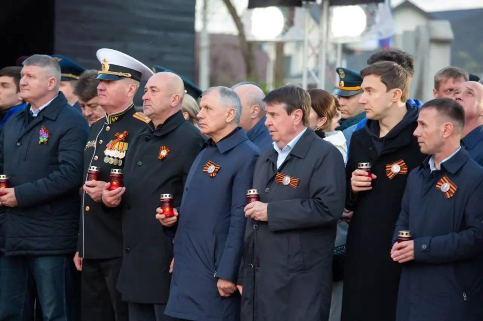 Михаил Назаров: В преддверии 9-го Мая на территории мемориала «Концлагерь «Красный» прошла ежегодная акция скорби, о погибших в годы Великой Отечественной войны «Свеча памяти» Михаил Назаров: В преддверии 9-го Мая на территории мемориала «Концлагерь «Красный» прошла ежегодная акция скорби, о погибших в годы Великой Отечественной войны «Свеча памяти»