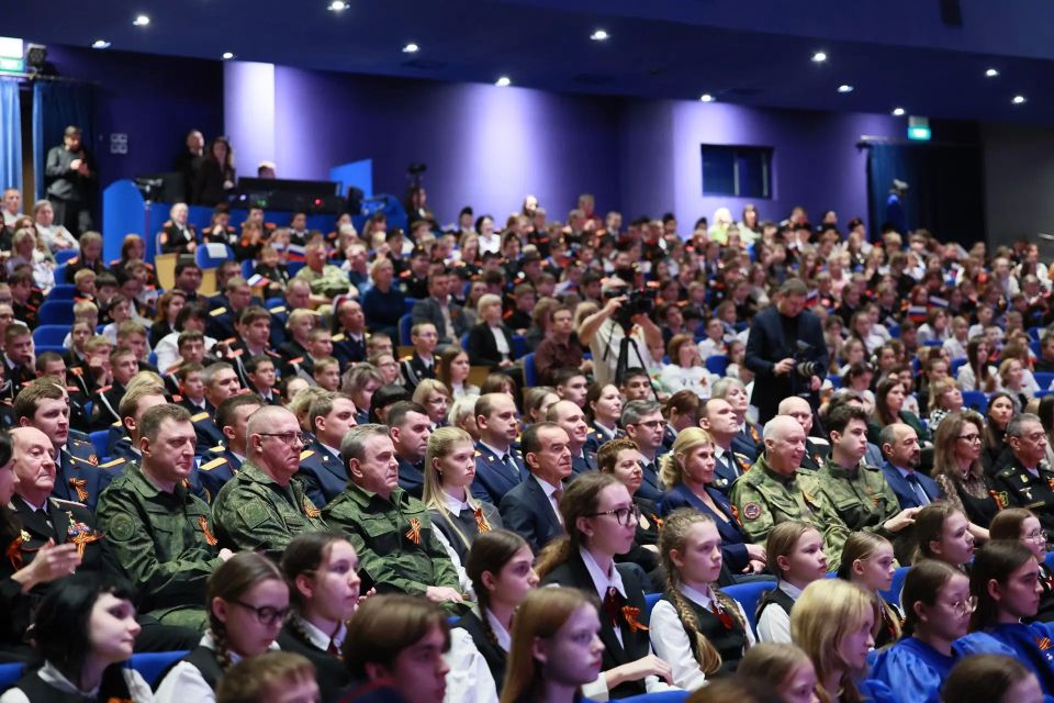Глава Следственного комитета России посетил мероприятие, посвященное подведению итогов конкурса детской казачьей песни Глава Следственного комитета России посетил мероприятие, посвященное подведению итогов конкурса детской казачьей песни