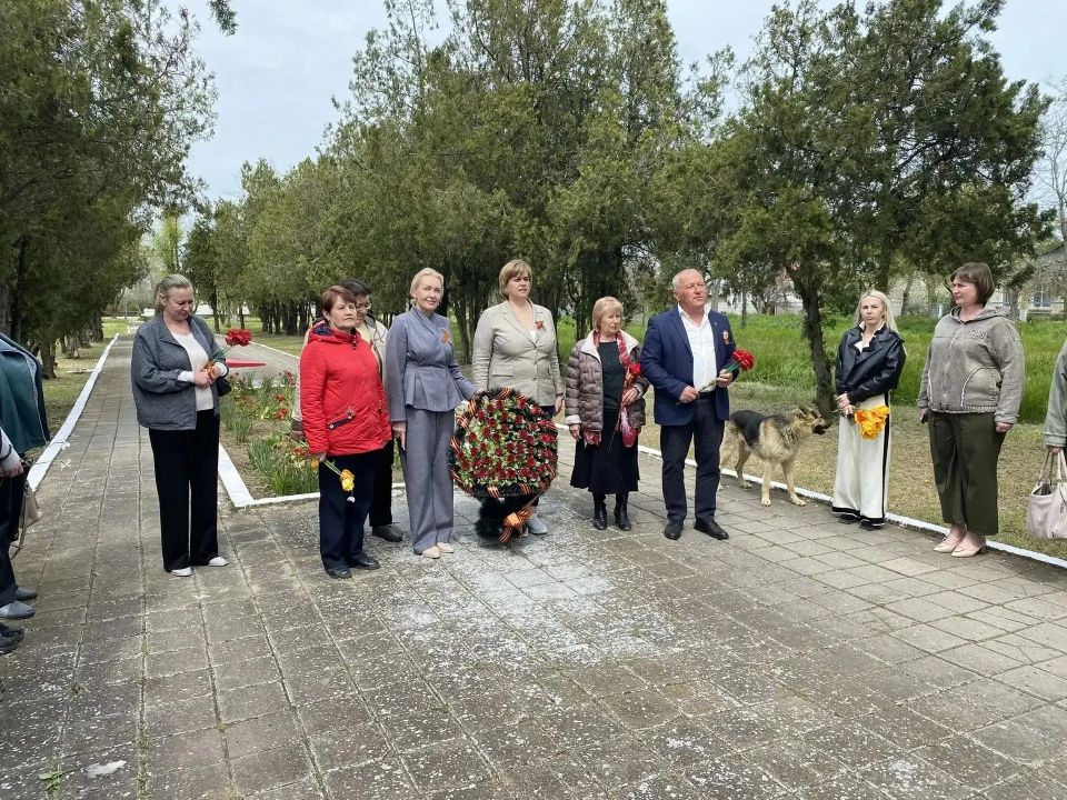 В Советском районе продолжаются патриотические акции «Память в граните» и «Эстафета Памяти», приуроченные к 82-й годовщине освобождения Советского района от немецко-фашистских захватчиков и 81-й годовщине Великой Победы