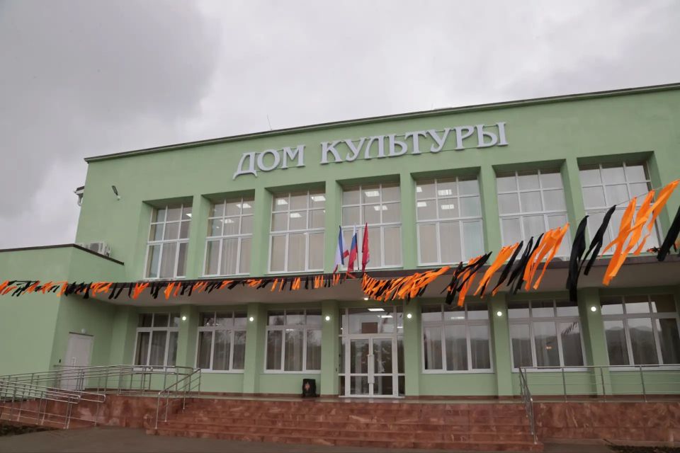 В преддверии 9 Мая в селе Грушевка под Судаком открыли памятный знак В преддверии 9 Мая в селе Грушевка под Судаком открыли памятный знак