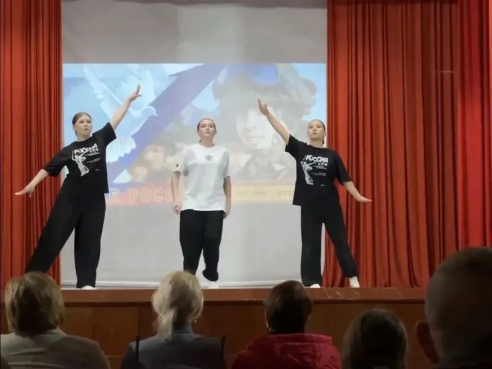 В Советском районе продолжаются патриотические акции «Память в граните» и «Эстафета Памяти», приуроченные к 82-й годовщине освобождения Советского района от немецко-фашистских захватчиков и 81-й годовщине Великой Победы В Советском районе продолжаются патриотические акции «Память в граните» и «Эстафета Памяти», приуроченные к 82-й годовщине освобождения Советского района от немецко-фашистских захватчиков и 81-й годовщине Великой Победы