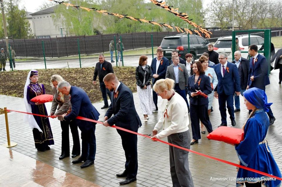 Кирилл Чебышев: Сегодня, в канун Дня Великой Победы, в селе Грушевка после реставрации был открыт памятный знак на месте братской могилы советских воинов-танкистов Кирилл Чебышев: Сегодня, в канун Дня Великой Победы, в селе Грушевка после реставрации был открыт памятный знак на месте братской могилы советских воинов-танкистов