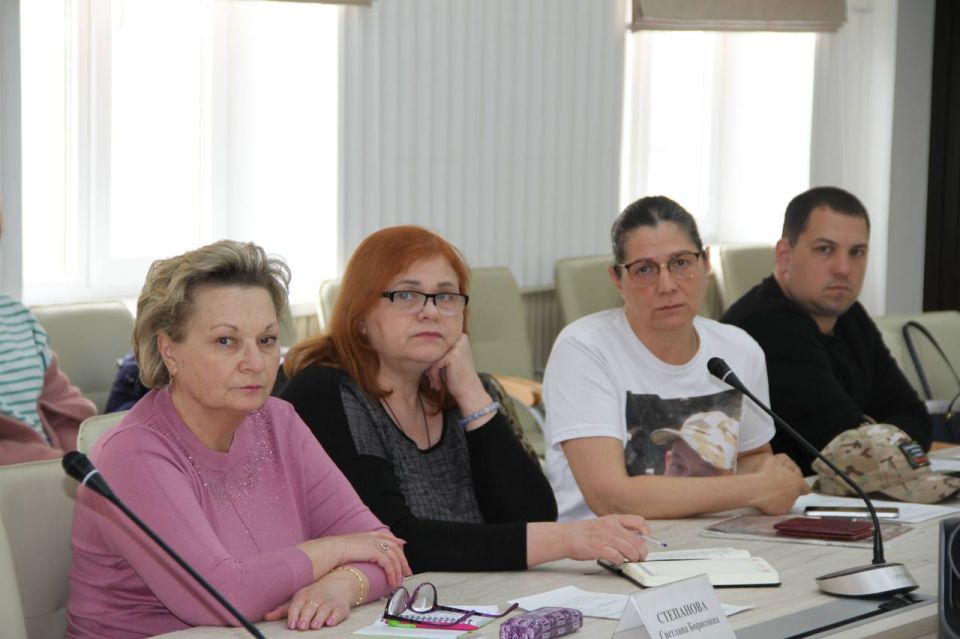 Константин Шимановский: Состоялось заседание рабочей группы по увековечиванию памяти защитников Отечества, в том числе погибших участников Специальной военной операции Константин Шимановский: Состоялось заседание рабочей группы по увековечиванию памяти защитников Отечества, в том числе погибших участников Специальной военной операции
