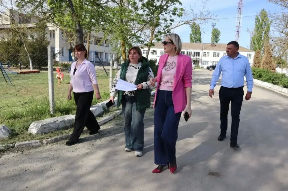 Инна Федоренко: Сегодня вместе с моим первым заместителем Анной Трушиной мы выехали в село Чайкино Инна Федоренко: Сегодня вместе с моим первым заместителем Анной Трушиной мы выехали в село Чайкино
