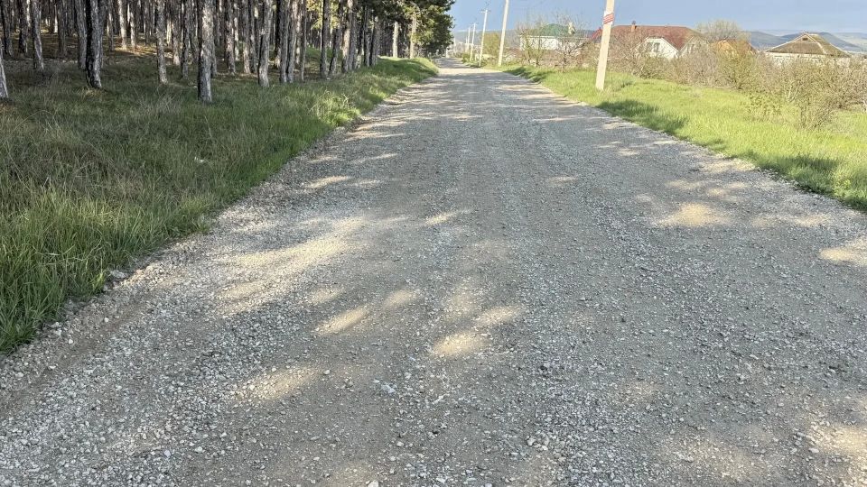 В городе Белогорск продолжаются работы по восстановлению поперечного профиля и ровности проезжей части гравийных покрытий (с добавлением новых материалов) на дорогах общего пользования и аварийного ямочного ремонта и ремонта... В городе Белогорск продолжаются работы по восстановлению поперечного профиля и ровности проезжей части гравийных покрытий (с добавлением новых материалов) на дорогах общего пользования и аварийного ямочного ремонта и ремонта...