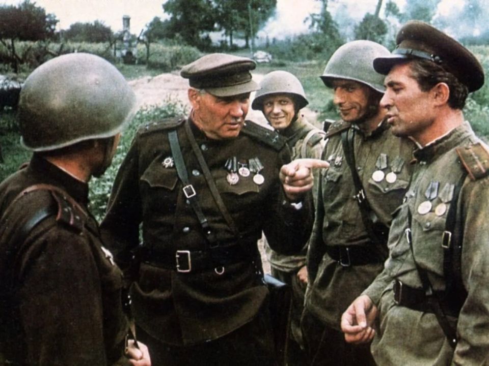 #Победа81. 7 мая 1970 года в прокат вышли фильмы «Огненная дуга» и «Прорыв» – первые части киноэпопеи Юрия Озерова «Освобождение», в которой Великую Отечественную войну постарались показать во всей её исторической сложности... #Победа81. 7 мая 1970 года в прокат вышли фильмы «Огненная дуга» и «Прорыв» – первые части киноэпопеи Юрия Озерова «Освобождение», в которой Великую Отечественную войну постарались показать во всей её исторической сложности...