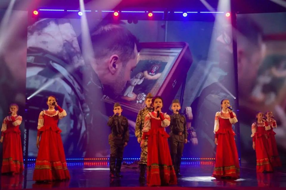 В Крыму наградили победителей творческого конкурса «Мы — наследники Победы!» В Крыму наградили победителей творческого конкурса «Мы — наследники Победы!»