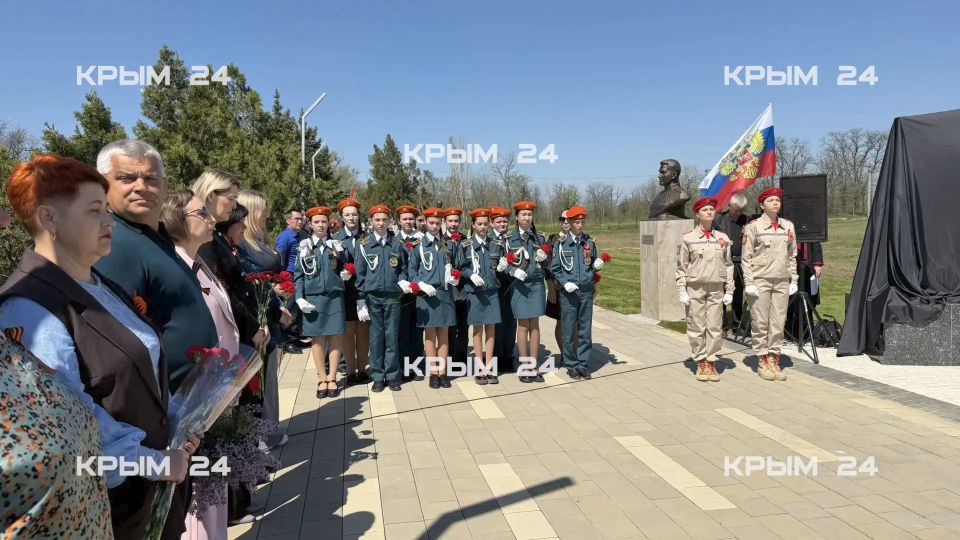 В Джанкойском районе открыли мемориальный знак в память о земляках, погибших в ходе СВО В Джанкойском районе открыли мемориальный знак в память о земляках, погибших в ходе СВО