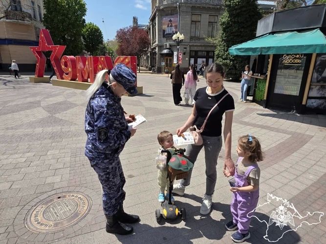 В Крыму и Севастополе росгвардейцы в преддверии Дня Победы провели акцию «Георгиевская лента» В Крыму и Севастополе росгвардейцы в преддверии Дня Победы провели акцию «Георгиевская лента»