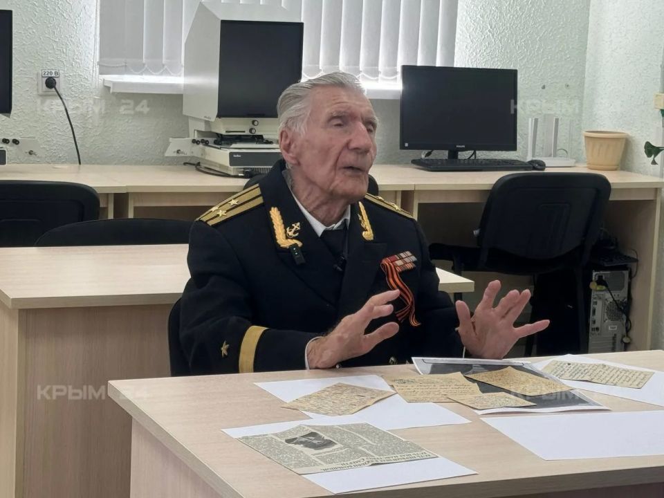 Фронтовые письма капитана медицинской службы передали в архив Севастополя